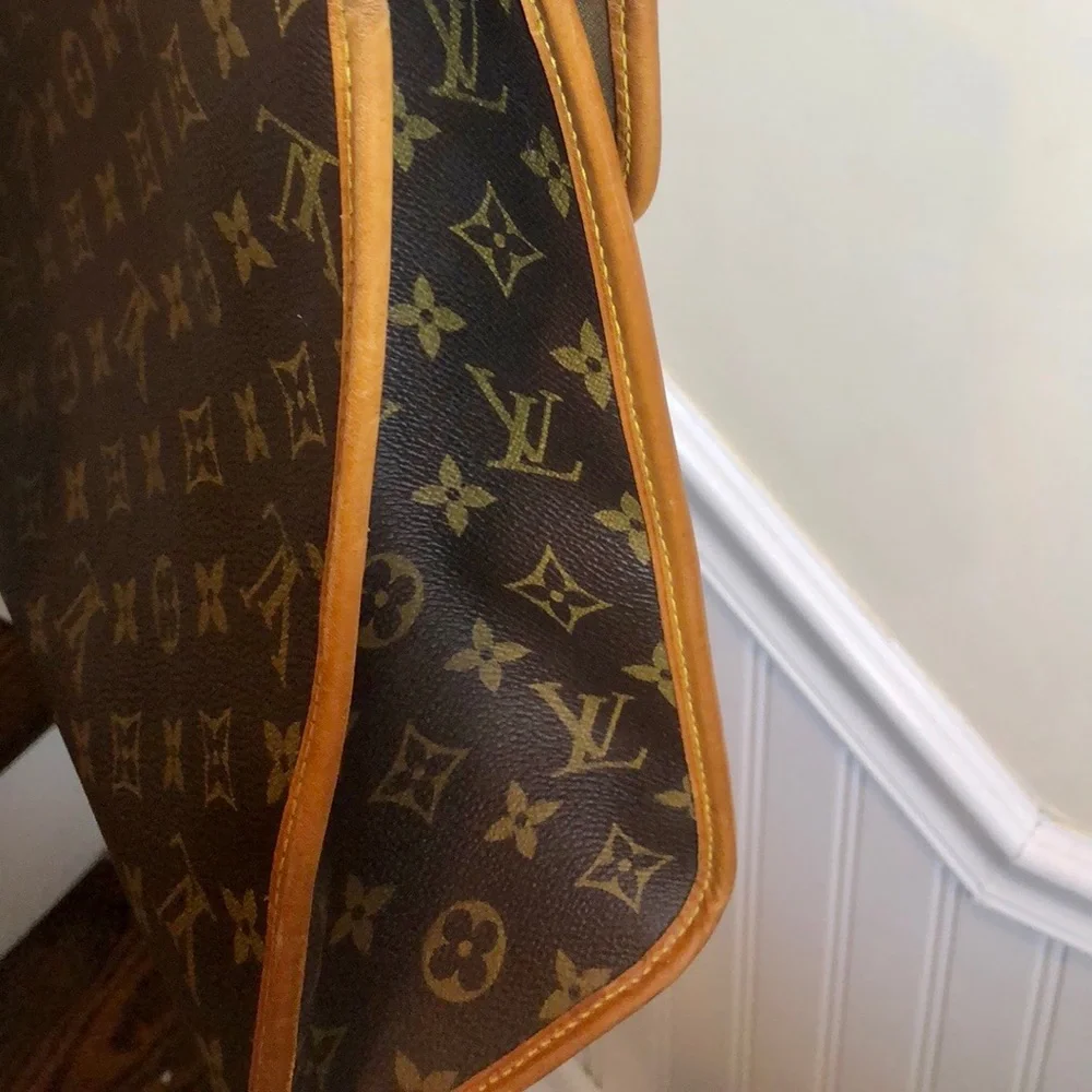 LOUIS VUITTON Beverly GM Monogram Business Laptop Computer Crossbody Bag